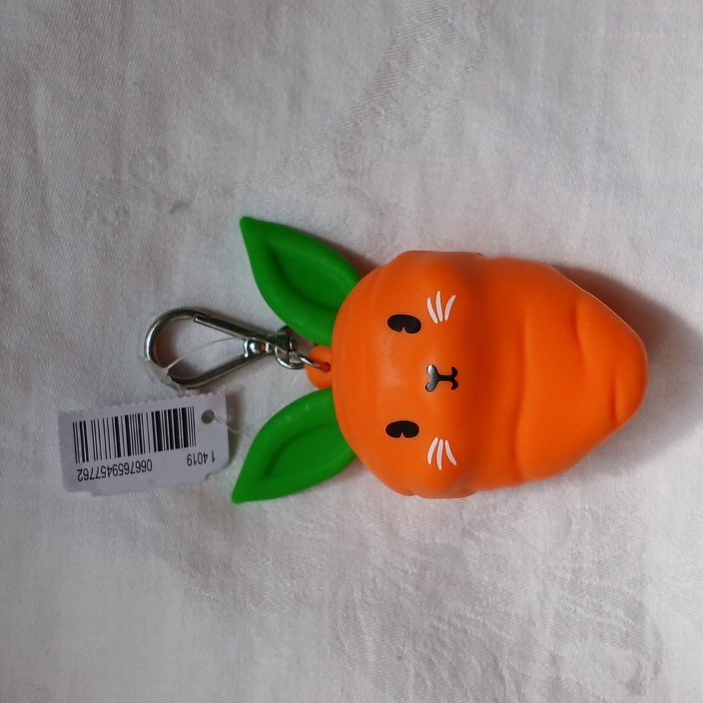 Bath & Body Works BUNNY CARROT Pocketbac Holder